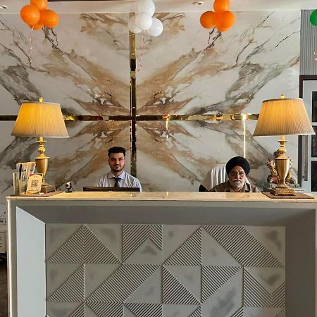 Green Hotel & Restaurant Pathankot Exterior photo