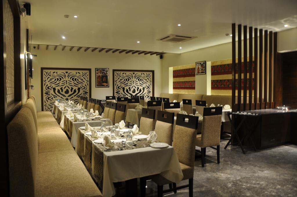 Green Hotel & Restaurant Pathankot Exterior photo